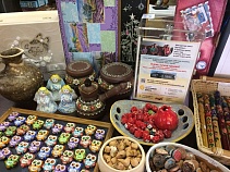 Благотворительный ящик в Гончарной мастерской "Свой круг"